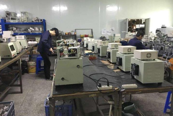 The Difference Between Automatic Winding Machine And Semi-Automatic Winding Machine