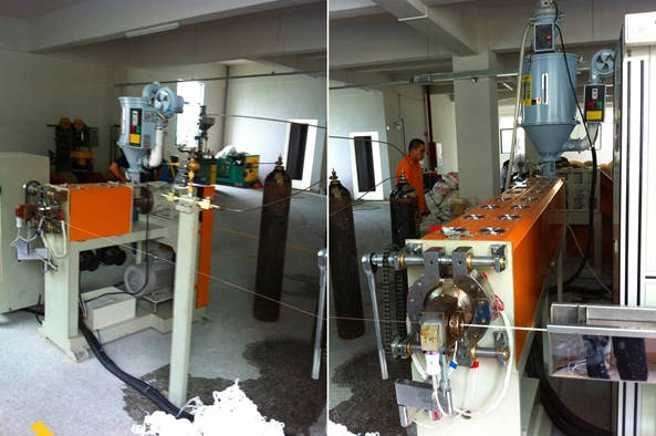 Plastic Extruder Manufacturer.jpg